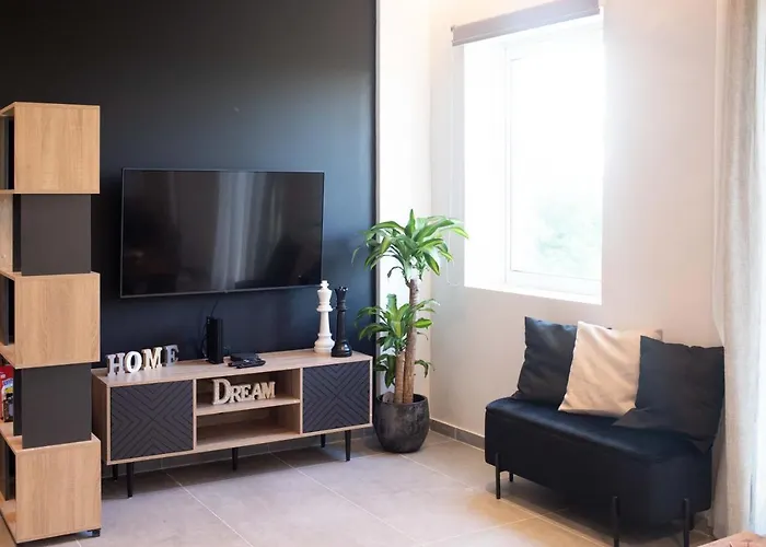 Live The Local Life , Old Town