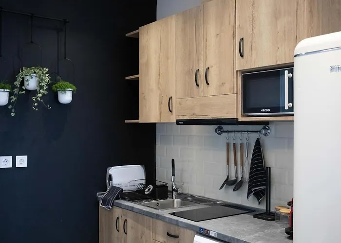 Live The Local Life , Old Town Cos