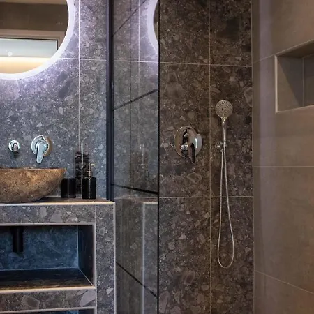 Live The Local Life , Old Town 公寓