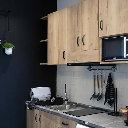 Live The Local Life , Old Town コス・タウン