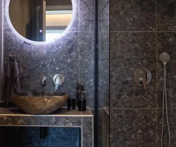 Live The Local Life , Old Town Apartamento Cós