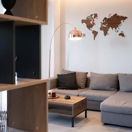 Live The Local Life , Old Town העיירה קוס