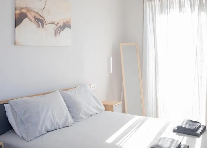 Live The Local Life , Old Town העיירה קוס